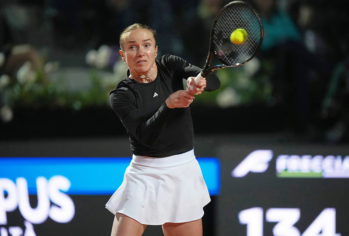 Coco Gauff focused during her Italian Open semifinal match in Rome 2026
