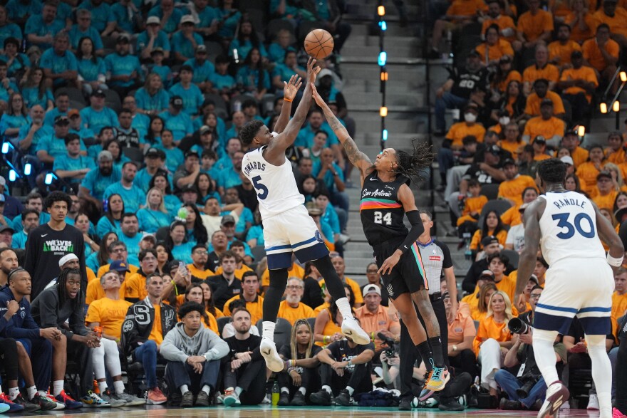 Anthony Edwards returns from injury to lead Timberwolves against Spurs