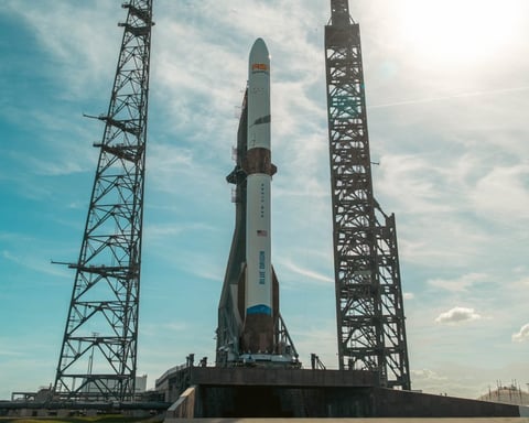 Blue Origin New Glenn rocket standing at Launch Complex 36, Cape Canaveral
