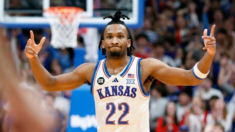 Darryn Peterson remains in race for No. 1 NBA Draft pick Darryn Peterson during Kansas basketball action