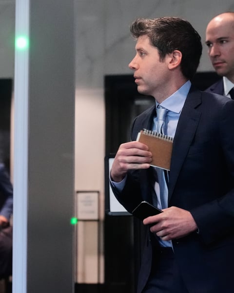 Elon Musk reacts after losing OpenAI lawsuit against Sam Altman in California federal court