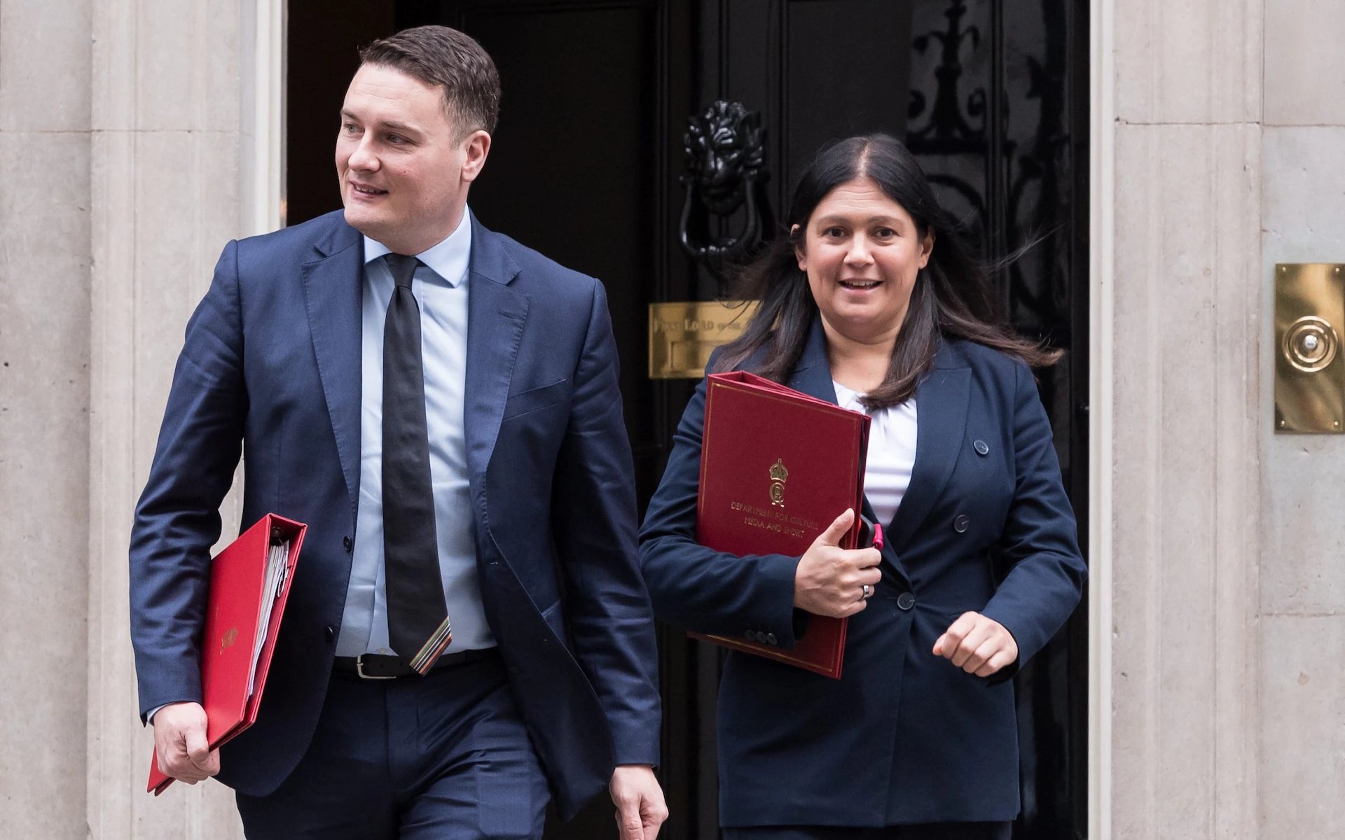 Lisa Nandy accuses Wes Streeting of fundamental misreading over EU rejoin pledge as Labour Brexit civil war erupts