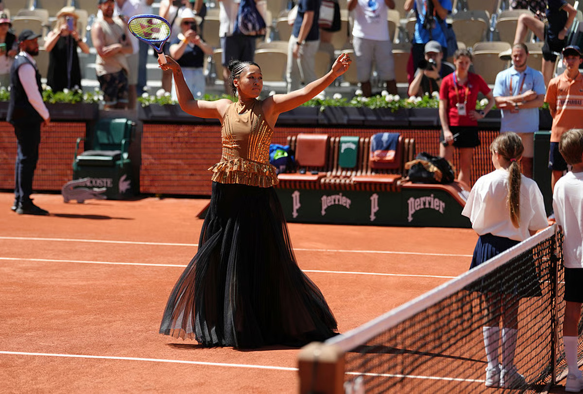 Osaka Couture Entrance Look French Open 2026 Naomi Osaka black corset layered couture outfit French Open 2026 entrance