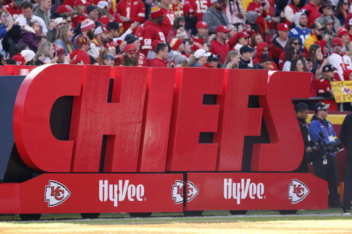 Patrick Mahomes during a Kansas City Chiefs primetime NFL game ahead of the 2026 season