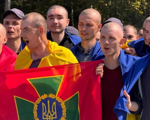 Russian and Ukrainian prisoners return during POW exchange