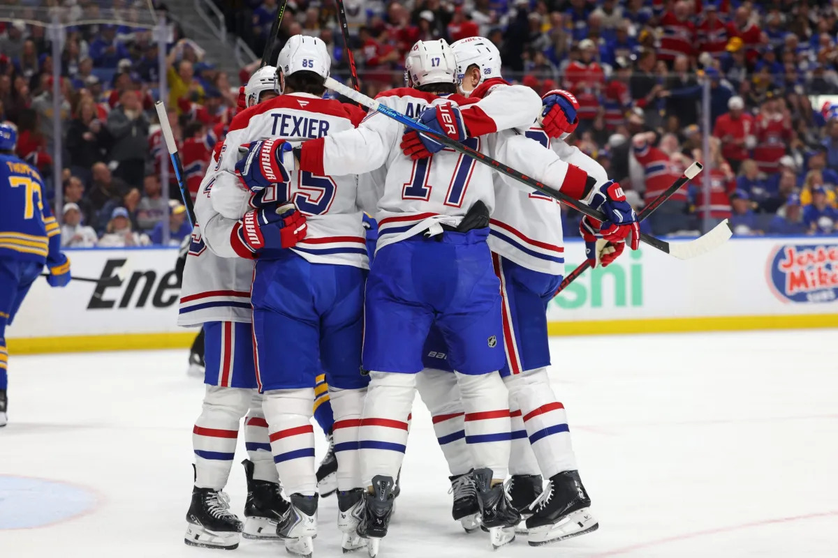 Buffalo Sabres coach Lindy Ruff reacts during playoff collapse against Montreal Canadiens in Game 5