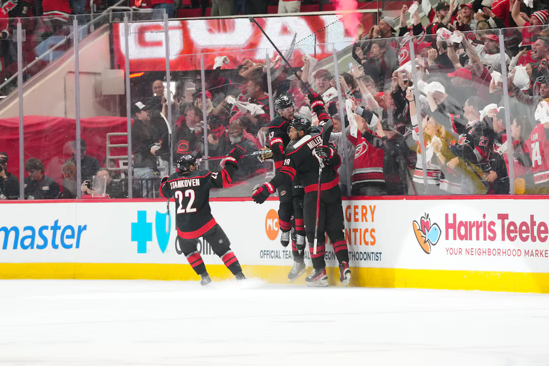 Taylor Hall and Logan Stankoven celebrate goal against Flyers in NHL playoffs