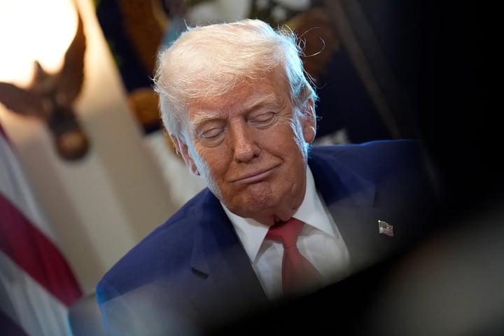 Donald Trump at a crypto investor event amid corruption and foreign money controversy