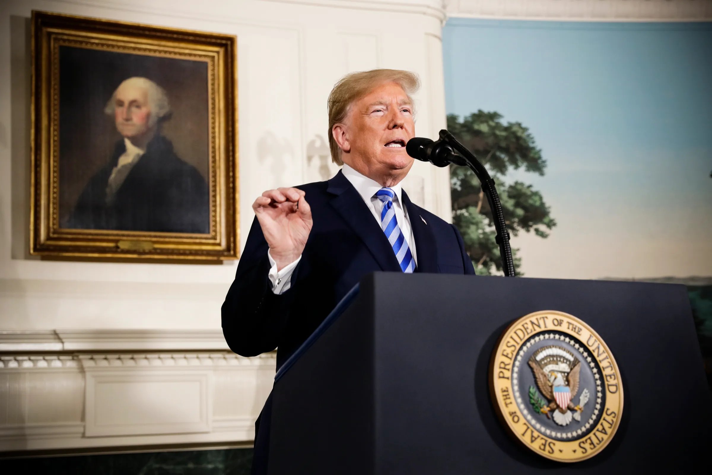 US President Donald Trump rejects Russia and China role in Iran enriched uranium negotiations during White House meeting