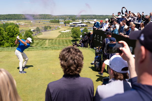 Trump National hosts high-pressure LIV Golf Virginia event Crowds gather at Trump National Golf Club for LIV Golf Virginia