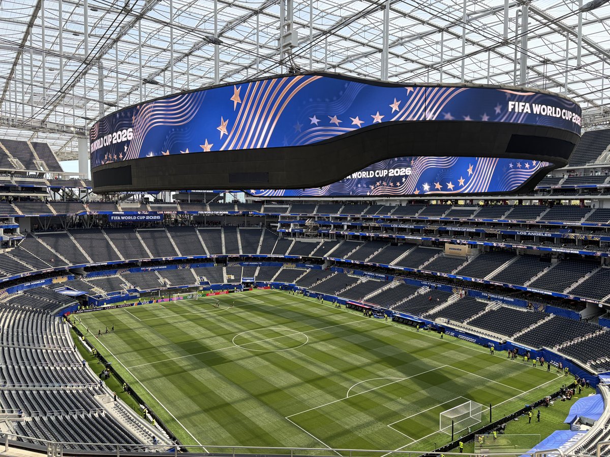 Stadium packed with fans for 2026 FIFA World Cup Match 4 between United States and Paraguay