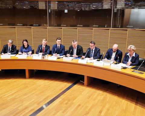 Finnish Parliament approves legislation lifting restrictions on nuclear weapons imports and storage in Finland