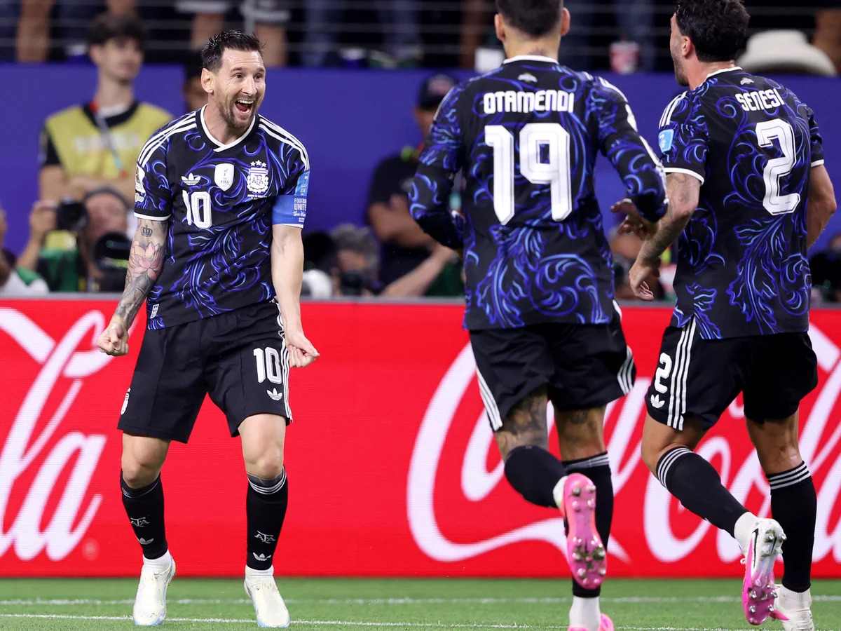 Lionel Messi Argentina 2026 FIFA World Cup group stage tournament top scorer Golden Boot