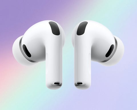 Apple AirPods Pro 3 showing firmware update version 8B41 on iPhone settings screen