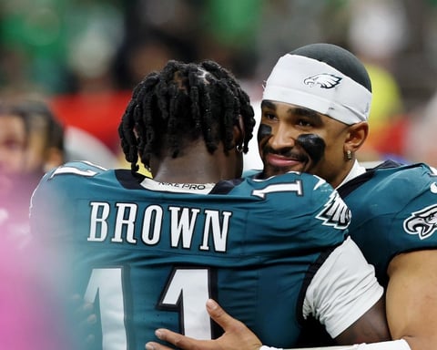 A.J. Brown and Jalen Hurts during a Philadelphia Eagles game before the 2026 trade to the New England Patriots