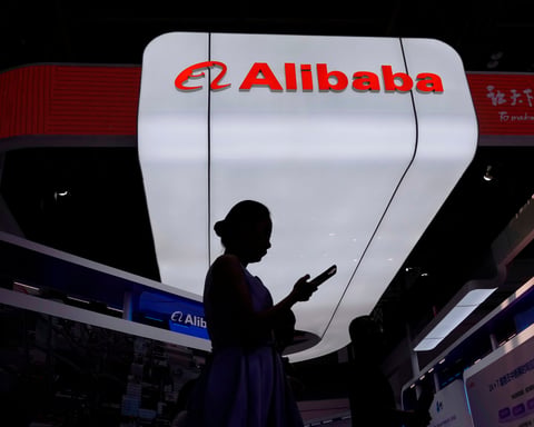 Alibaba branding, the e-commerce group bidding $1.5 billion for grocery delivery firm Pupu