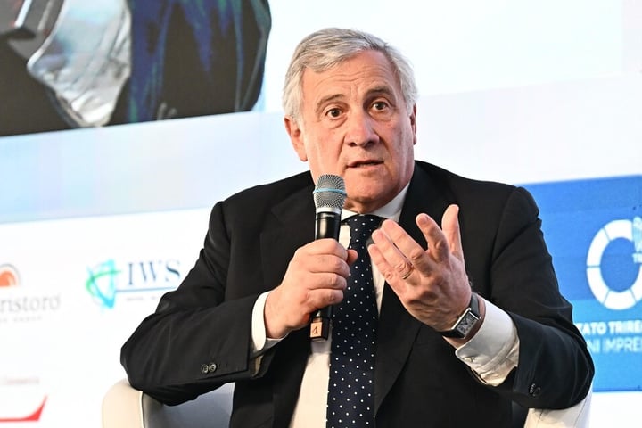 Italian Foreign Minister Antonio Tajani condemns the Hamas attack in Israel's Sharon region, June 7 2026