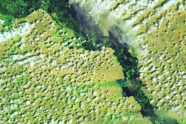 Landsat satellite image of Beledweyne Somalia submerged by Shebelle River floodwaters in November 2023