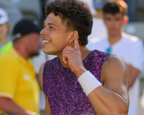 Ben Shelton celebrates during Stuttgart BOSS Open 2026 semifinal against Jiri Lehecka