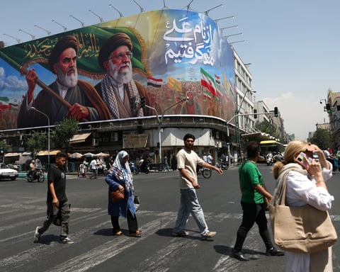 Smoke rises over Lebanon following Israeli airstrikes as ceasefire and Hezbollah Litani withdrawal talks stall June 2026