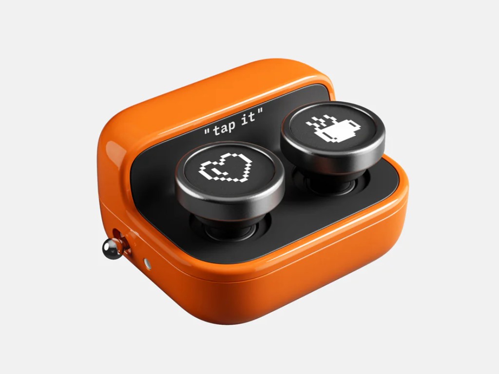 Boox Tappy wireless page turner in new Citrus yellow-orange color