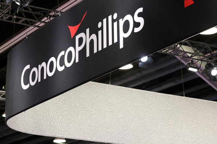 ConocoPhillips executives attend Syria gas fields development agreement in Damascus