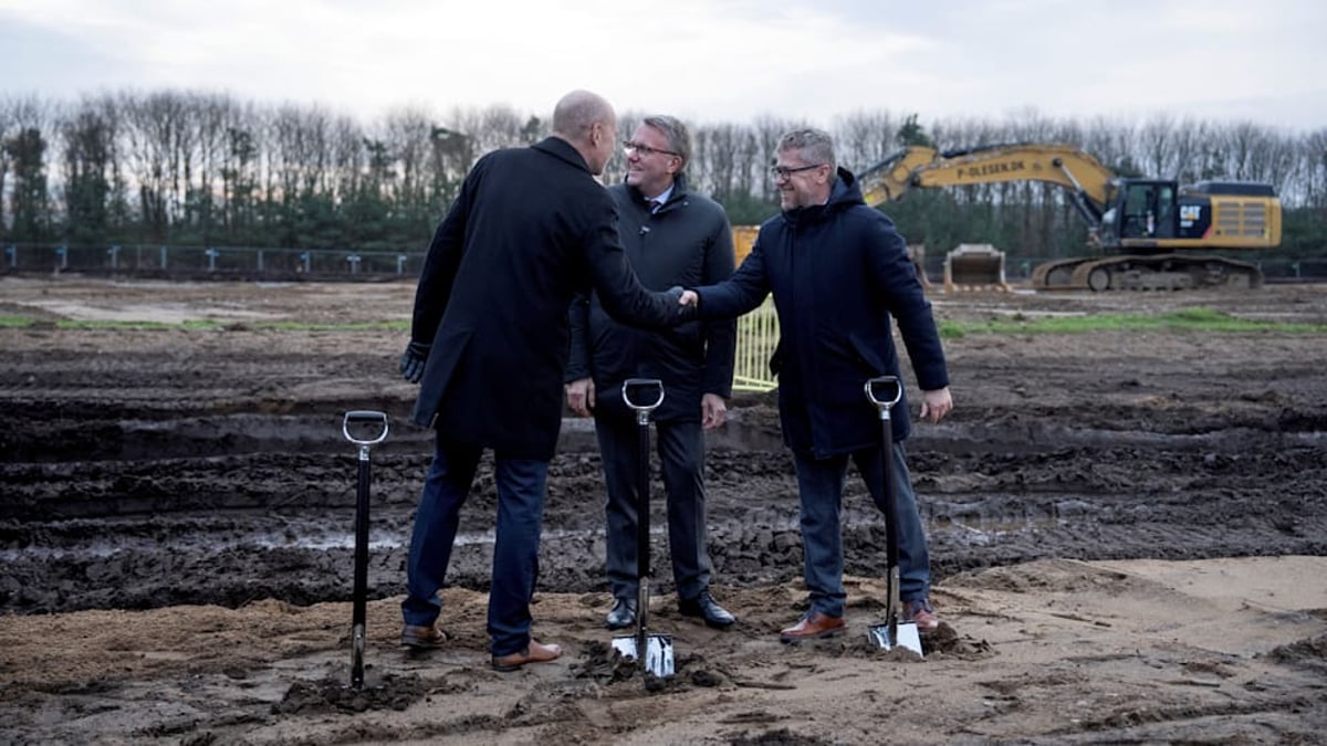 Danish Economy Minister Morten Boedskov and Fire Point Denmark Director Viacheslav Bondarchuk at the groundbreaking ceremony for the Ukrainian missile fuel plant in Vojens, Denmark, December 1, 2025