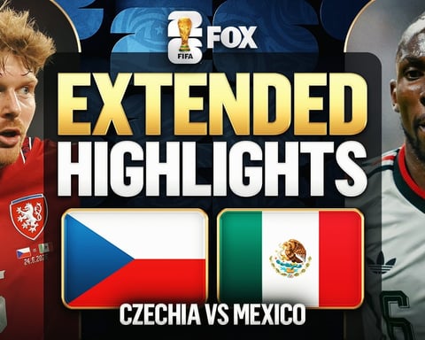 Mexico players celebrate their 3-0 win over Czech Republic to sweep Group A at the 2026 FIFA World Cup