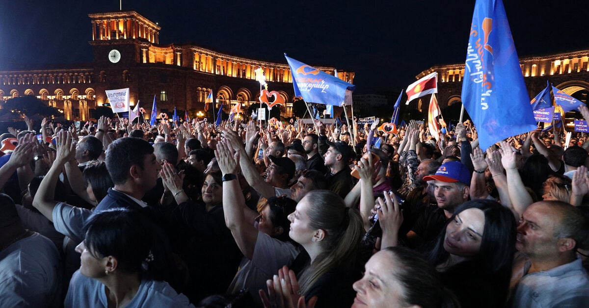 Armenian Prime Minister Nikol Pashinyan speaks at a Civil Contract party rally in Yerevan ahead of Armenia parliamentary elections June 2026