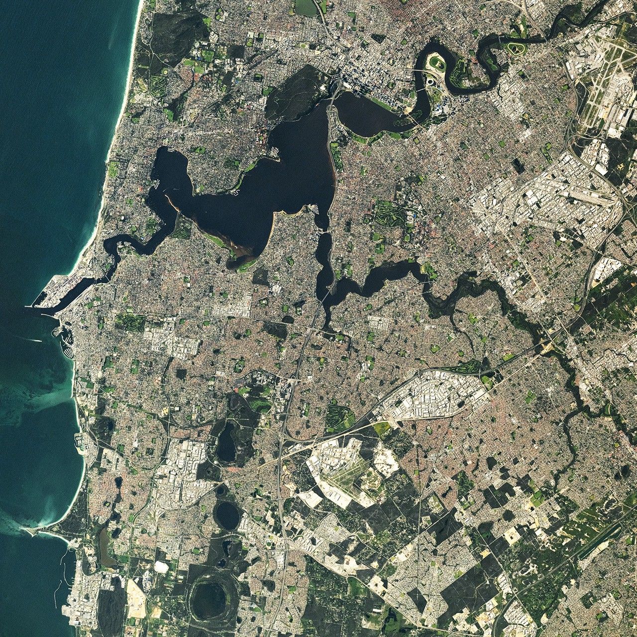 NASA ISS astronaut photograph of Perth Western Australia capital city