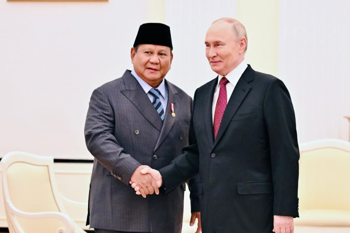 Indonesian President Prabowo Subianto and Russian President Vladimir Putin at the Grand Kremlin Palace in Moscow, December 10, 2025