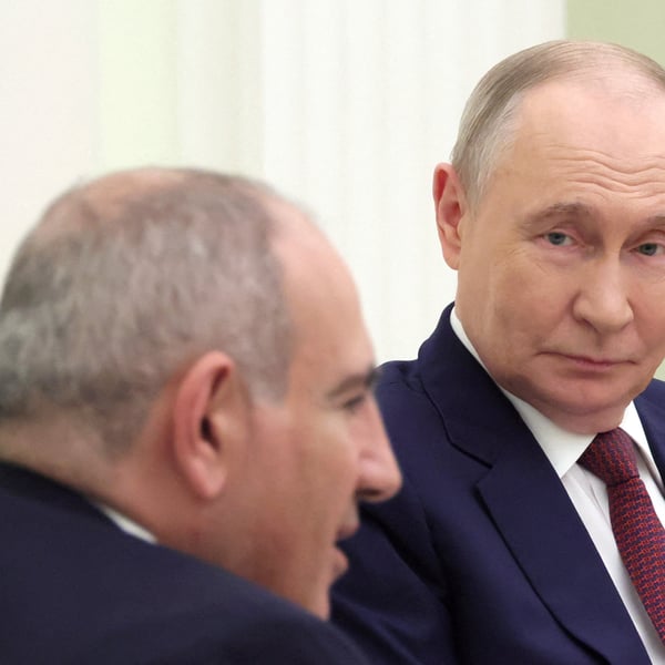 Russian President Vladimir Putin meets Armenian Prime Minister Nikol Pashinyan at the Kremlin in April 2026