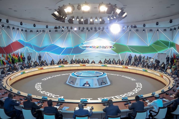 Vladimir Putin addresses African leaders at the Russia-Africa Summit