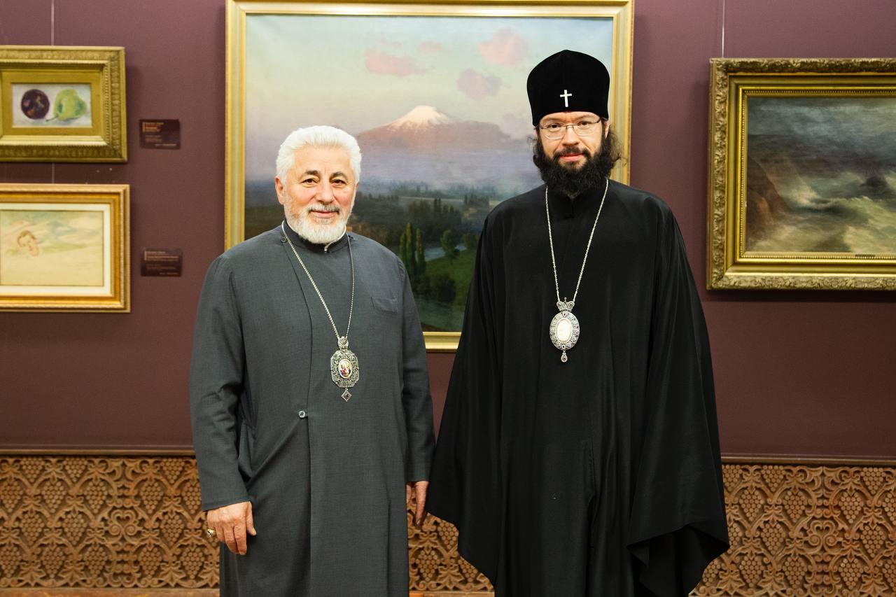 Metropolitan Anthony of Volokolamsk and Armenian Archbishop amid Russia-EU church tensions in Yerevan