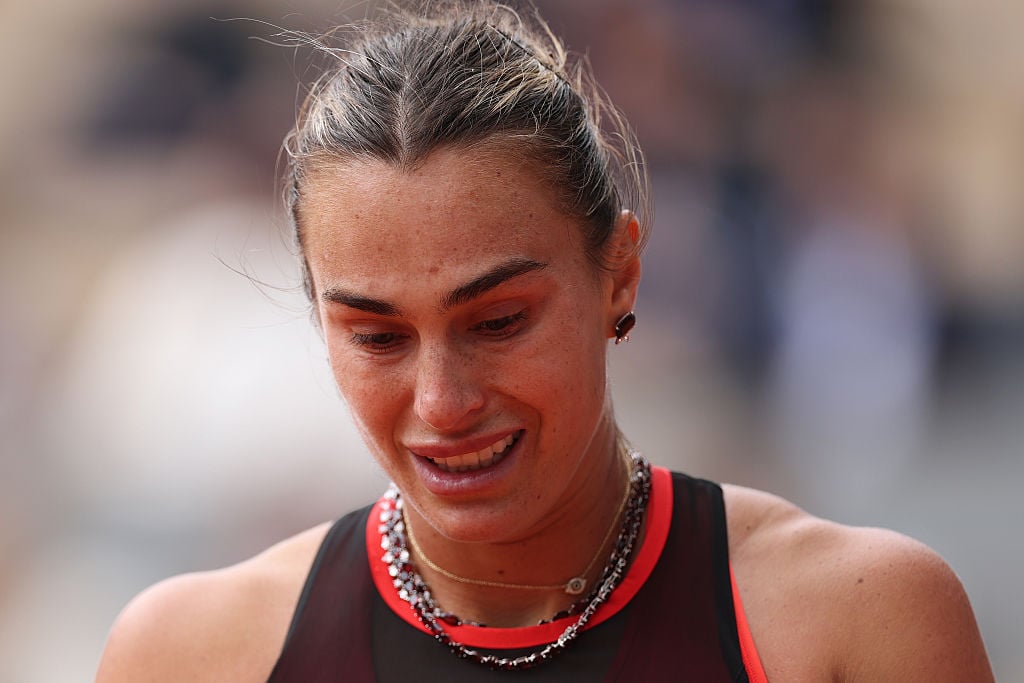 Aryna Sabalenka reacts in frustration during French Open 2026 quarterfinal loss to Diana Shnaider