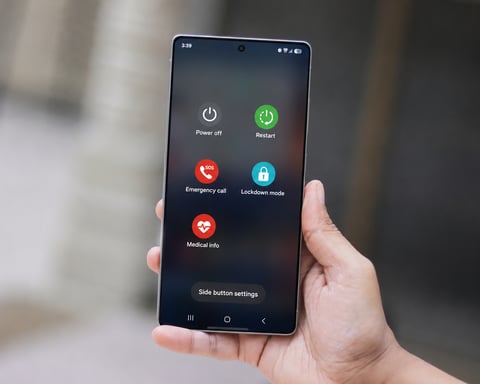 Samsung Galaxy S25 Ultra showing Lockdown Mode in the power menu under One UI 9