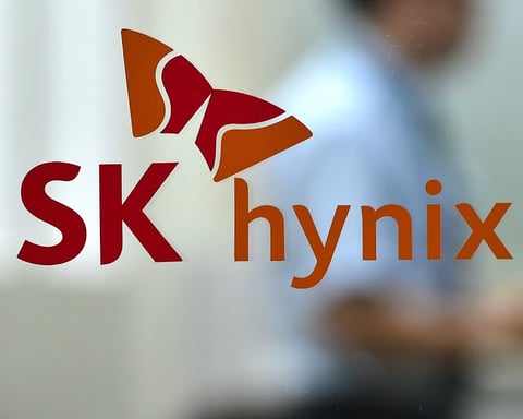 SK Hynix seeks 29 billion dollar Nasdaq ADR listing to fund AI memory expansion and ASML EUV equipment