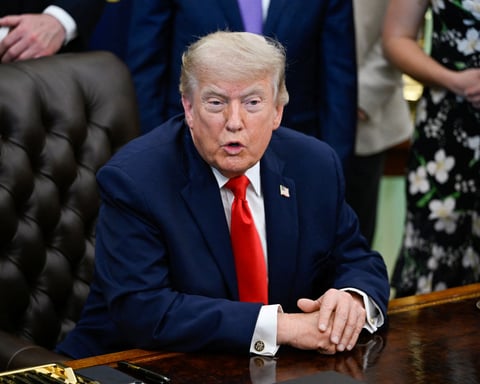 Donald Trump announces a US-Iran deal to reopen the Strait of Hormuz toll-free