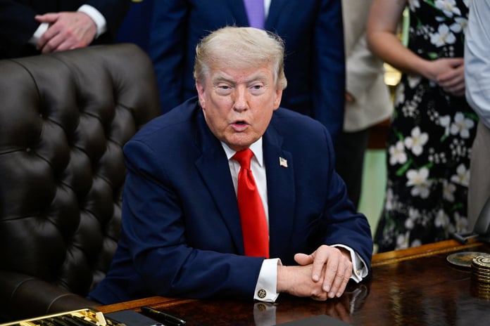 Donald Trump announces a US-Iran deal to reopen the Strait of Hormuz toll-free