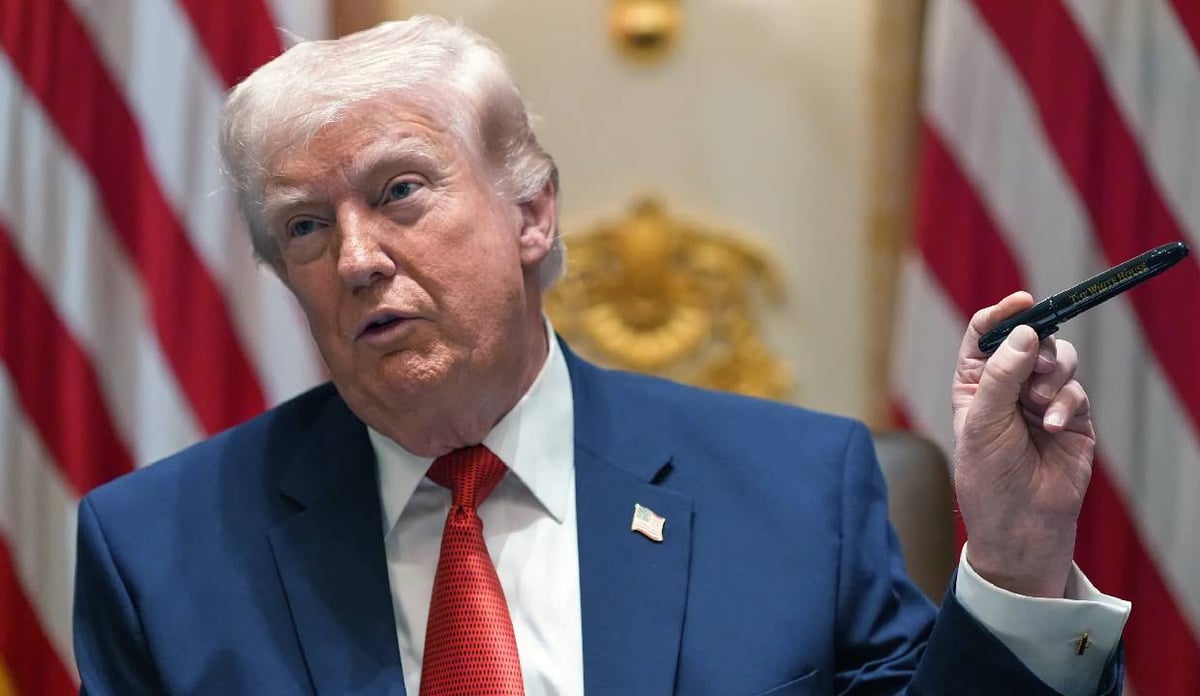 Trump Rejects $300 Billion Iran Fund Reports Ahead of US-Iran Deal