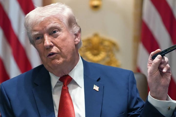 Trump Rejects $300 Billion Iran Fund Reports Ahead of US-Iran Deal