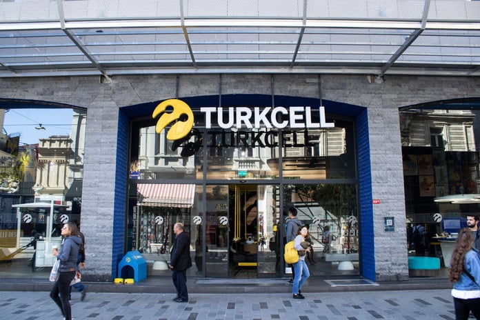 Turkey mobile operators Turkcell Vodafone Turk Telekom number portability record BTK 2025