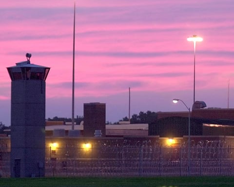 Fort Leavenworth US Disciplinary Barracks military prison Kansas where death row inmates are held