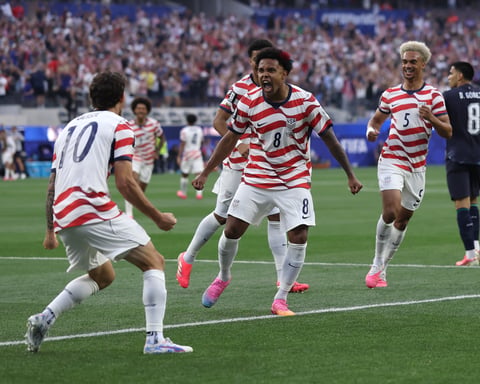 Christian Pulisic and Weston McKennie celebrate after USMNT goal vs Paraguay FIFA World Cup 2026 SoFi Stadium