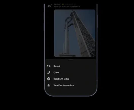 X React with Video feature UI showing green screen split screen and picture-in-picture recording options