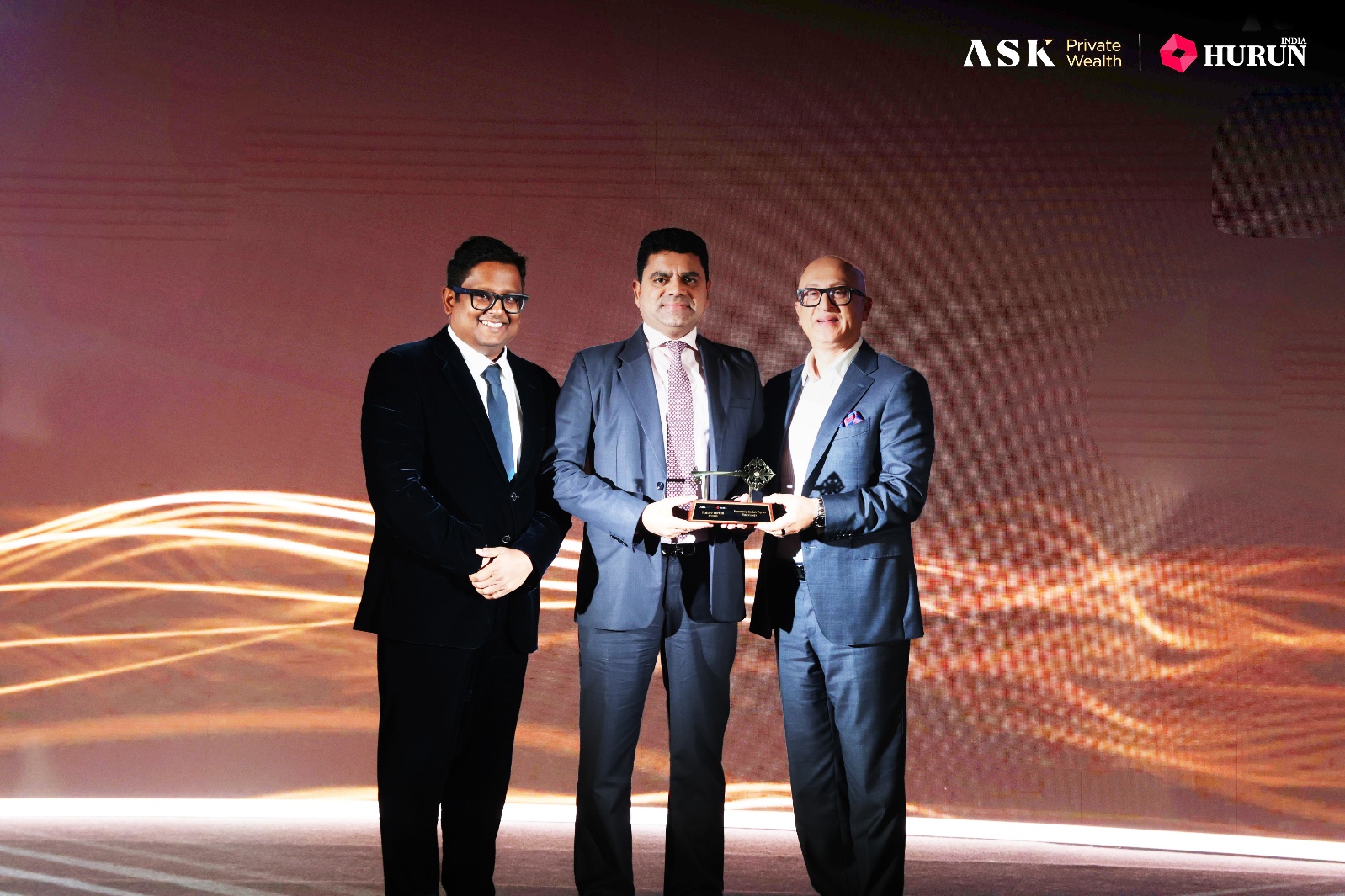 Alexander George Muthoot Conferred with Hurun India's Prestigious "Top 50 Successful Successor Award"