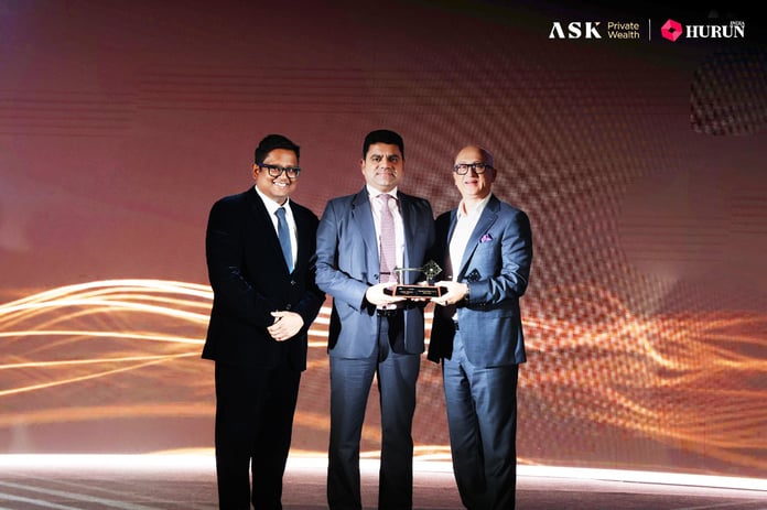 Alexander George Muthoot Conferred with Hurun India's Prestigious "Top 50 Successful Successor Award"