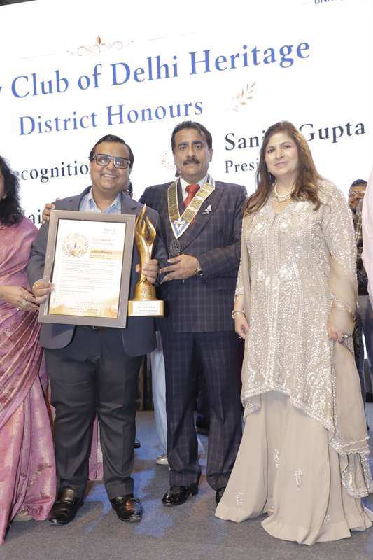 CS Aditya Rungta Honoured with the "Best President Award" by Rotary Club Delhi Divine