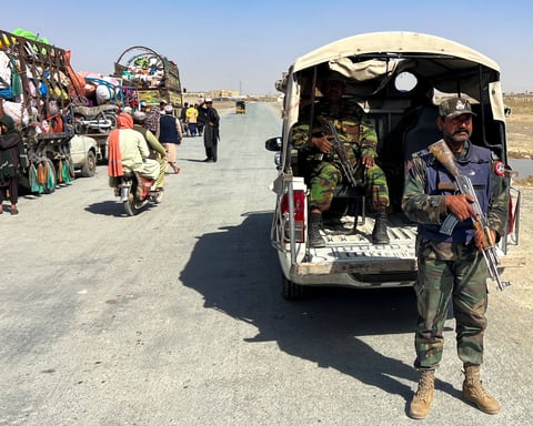 Balochistan Constabulary forces at the Chaman border crossing between Pakistan and Afghanistan