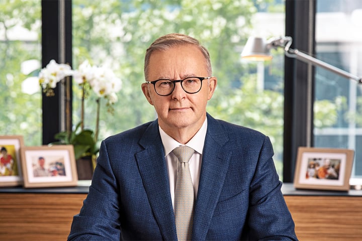 Australian Prime Minister Anthony Albanese official portrait